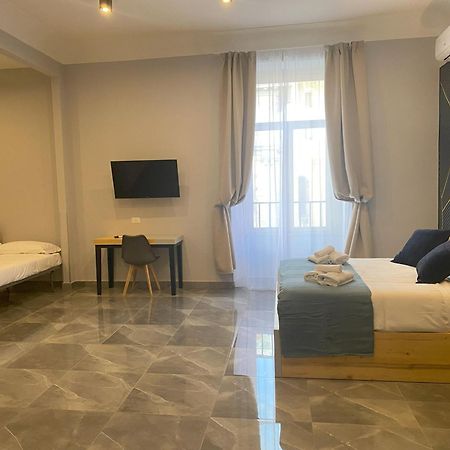 Be Italian Flat Sanfelice Hotel Napoli Bagian luar foto