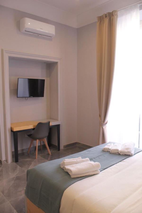 Be Italian Flat Sanfelice Hotel Napoli Bagian luar foto