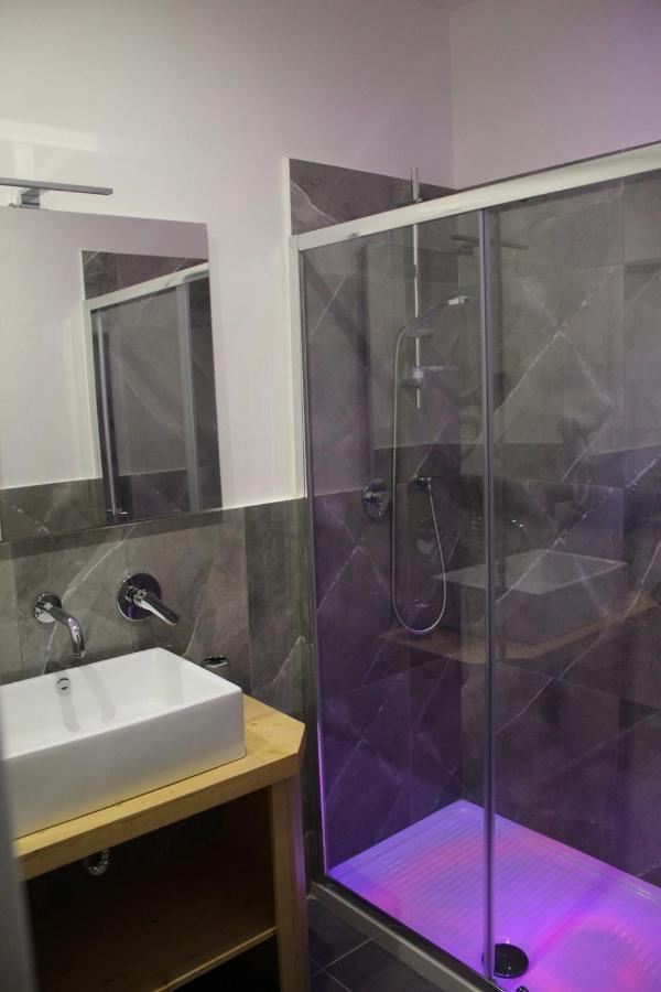 Be Italian Flat Sanfelice Hotel Napoli Bagian luar foto