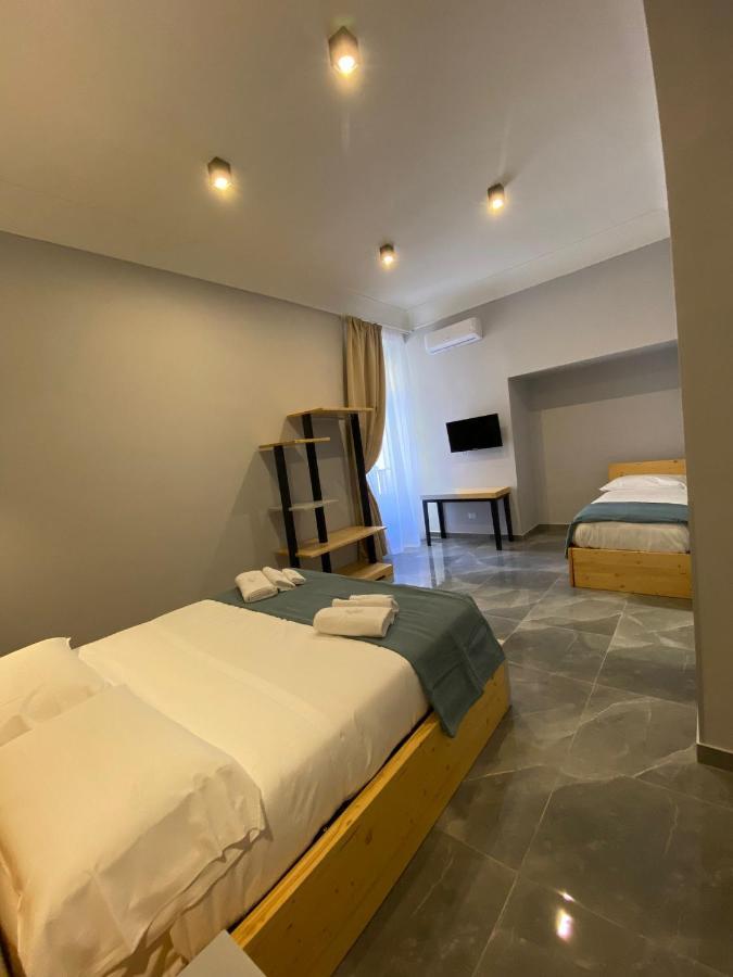 Be Italian Flat Sanfelice Hotel Napoli Bagian luar foto