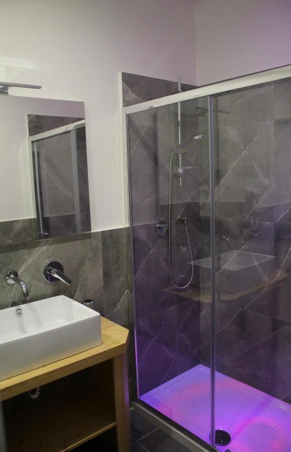 Be Italian Flat Sanfelice Hotel Napoli Bagian luar foto