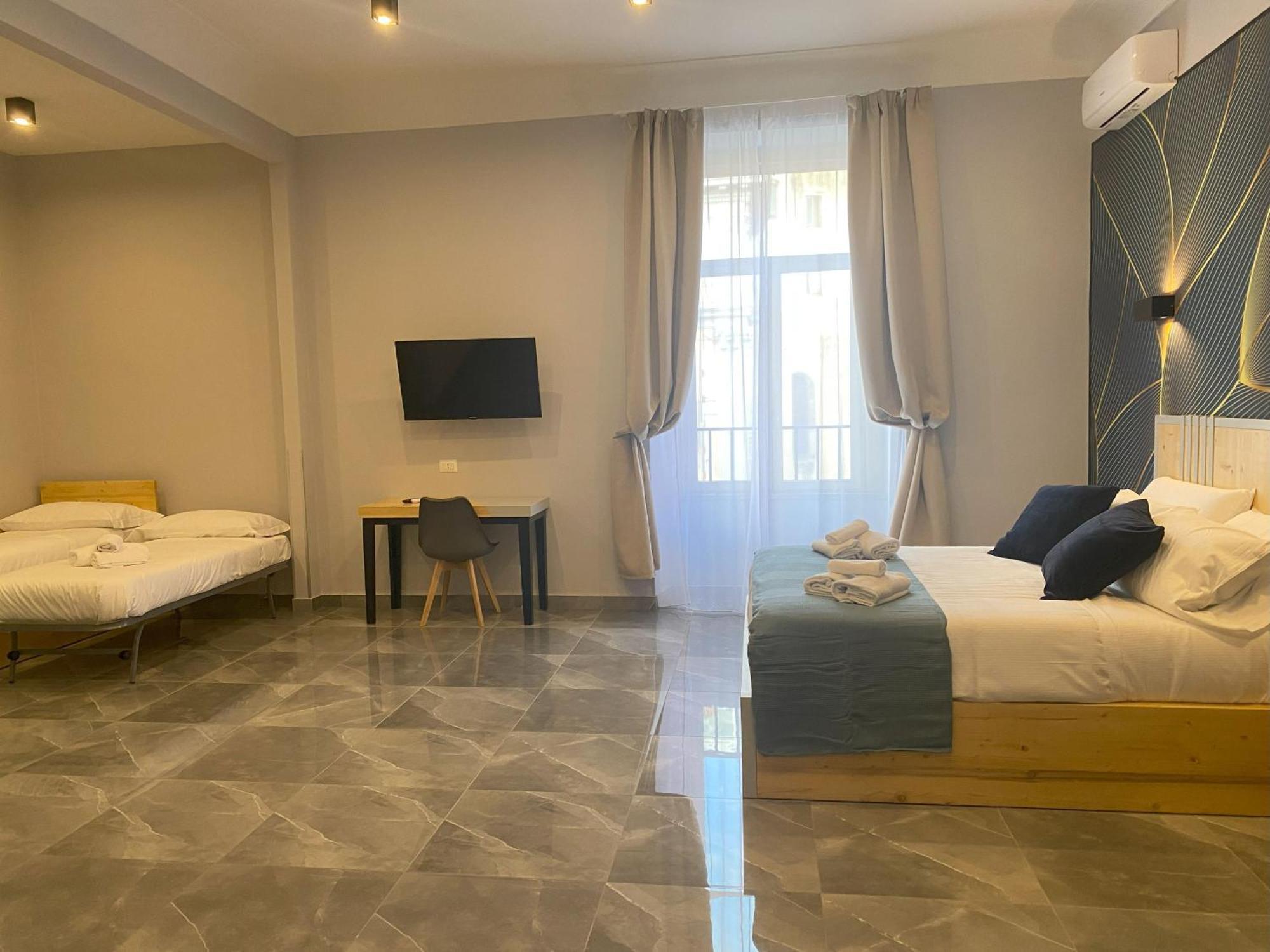 Be Italian Flat Sanfelice Hotel Napoli Bagian luar foto