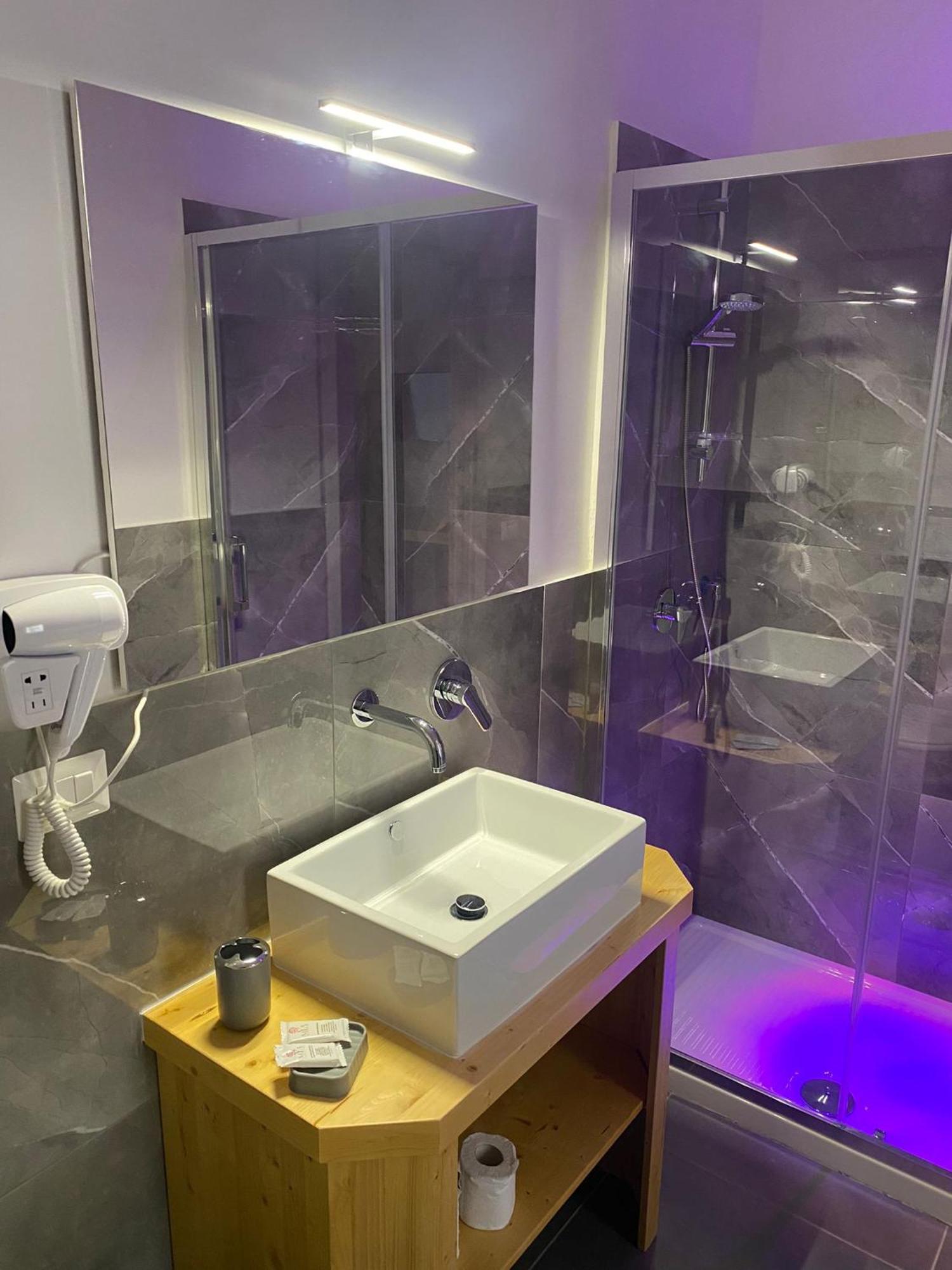 Be Italian Flat Sanfelice Hotel Napoli Bagian luar foto