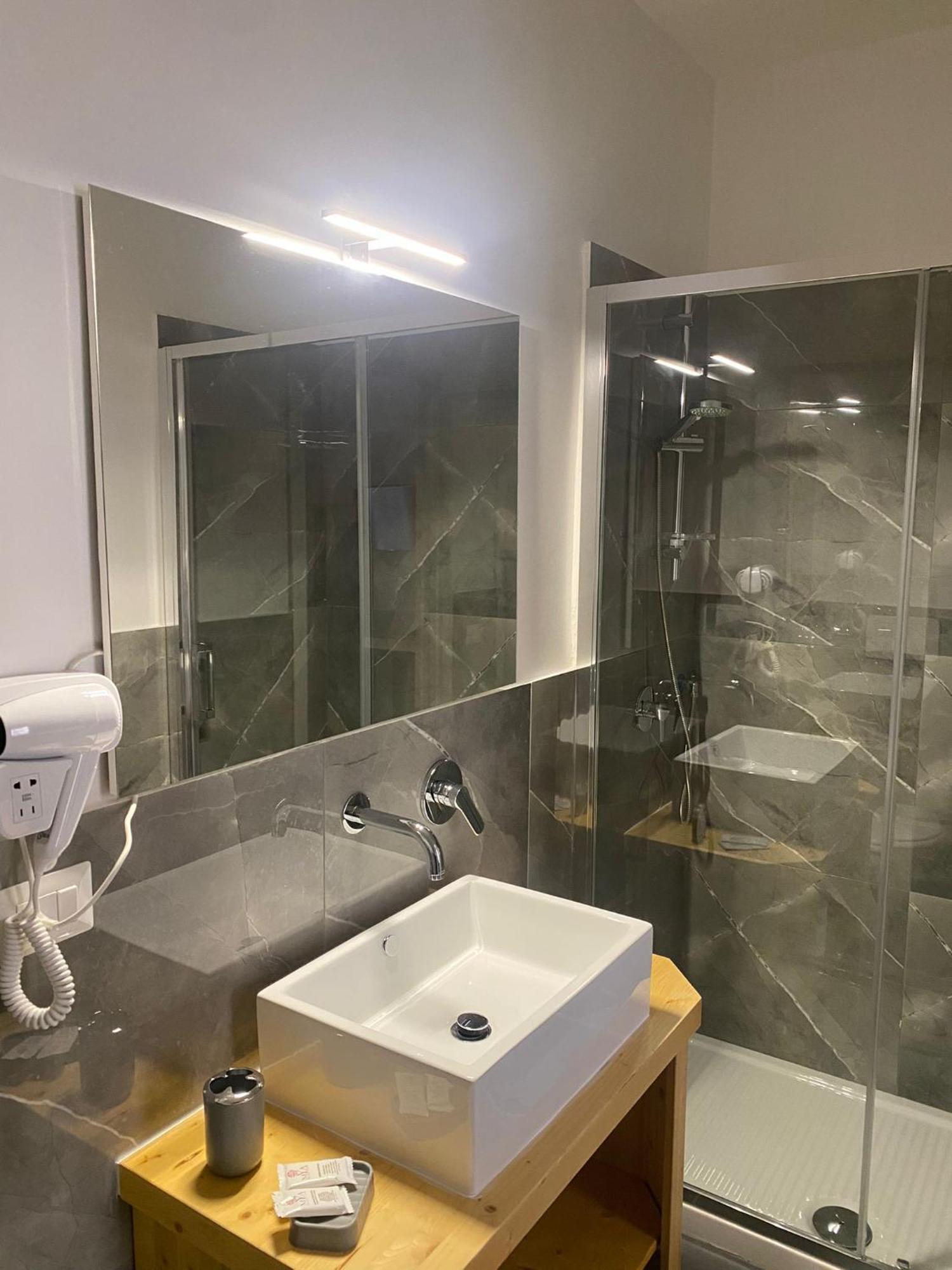 Be Italian Flat Sanfelice Hotel Napoli Bagian luar foto